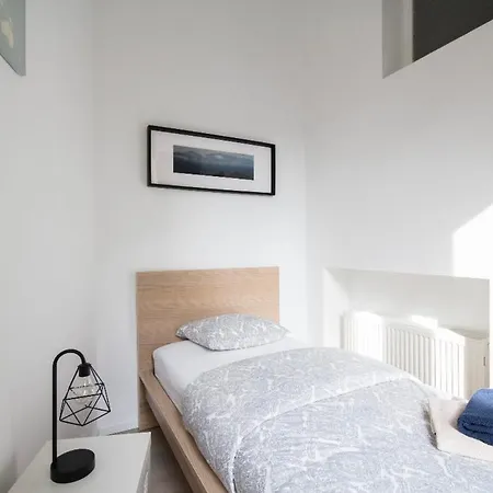 Instaworthy View 1 Apartment